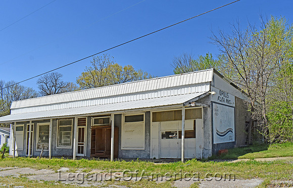 Opolis, KS - Flea Market Building