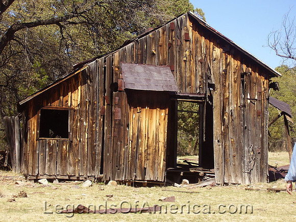 Sunnyside, AZ - Barn