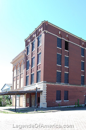 Cairo, IL - Ohio & 8th  Buildings, 2010