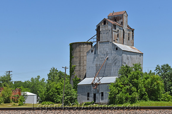 Pleasanton, KS - Silos