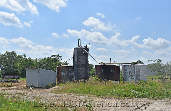 Kalida, KS - Oil Tanks