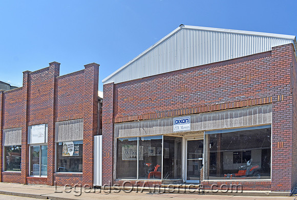 Linn, KS - Business Buildings