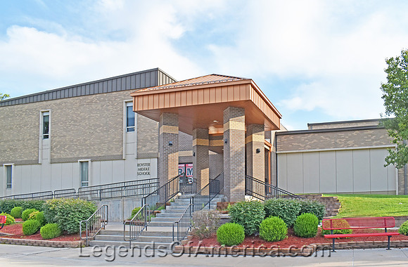 Chanute, KS - Middle School