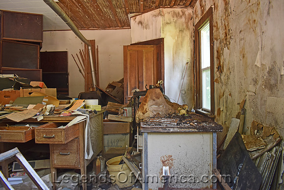 Oxford, KS - Old Mill Scale Building Interior