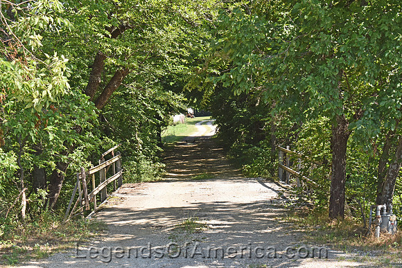 Morehead, KS - Shady Lane