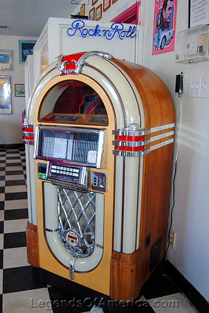 Kingman, AZ - Mr. D's Diner Jukebox