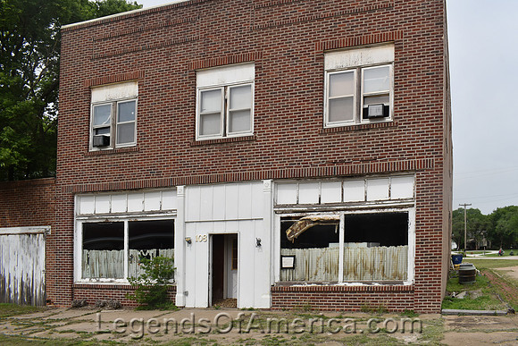Falun, KS - Business Building
