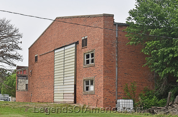 Gypsum, KS - Large Building