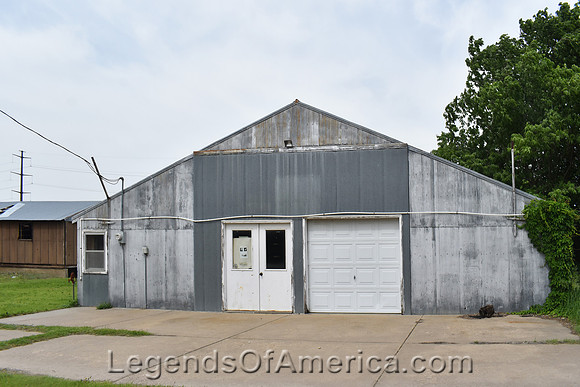 Mentor, KS - Metal Warehouse