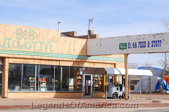 Seligman, AZ - 66 Feed & Stuff Sign