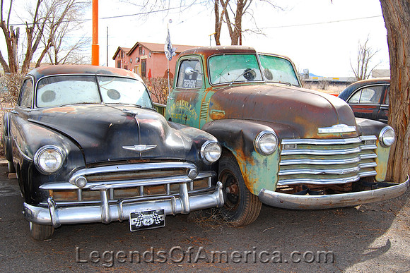 Seligman, AZ - Snowcap Drive-In - Trucks With Eyes