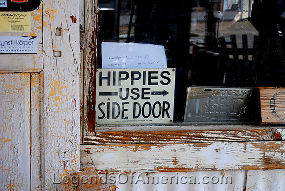 Hackberry, AZ - Hippies Sign