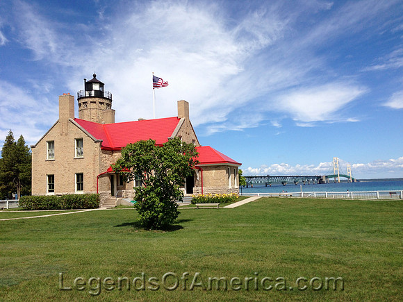 Mackinac Bridge Lighthouse, MI