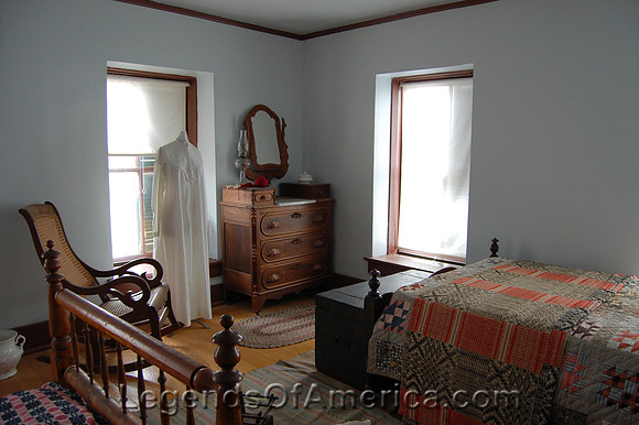 Olathe, KS - Mahaffie Stage Stop - Bedroom
