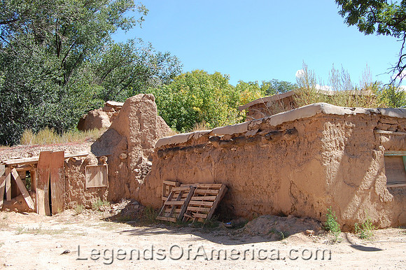 Ranchos de Taos, NM - Ruins