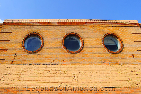 St. Louis, MO - Round Windows