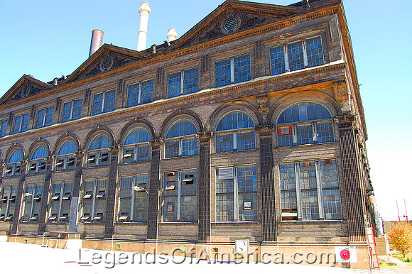 St. Louis, MO - River Front Building