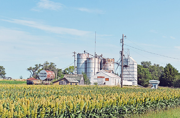 Wayne, KS - Silos