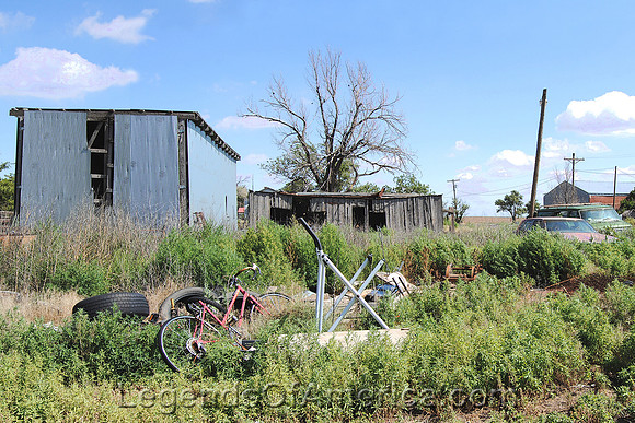 Kingsdown, KS - Junk
