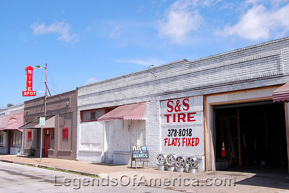 Tulsa, OK - Admiral Place Nite Spot