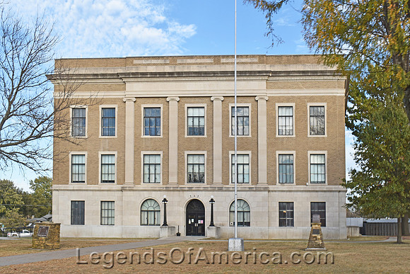 Lyndon, KS - Osage County Courthouse