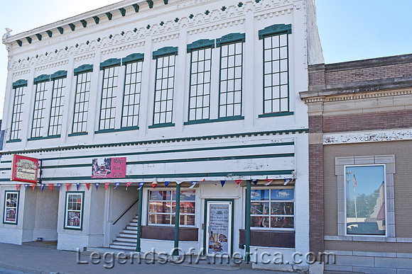 Osage City, KS - Business Building