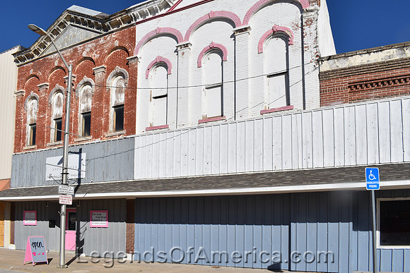 Osage City, KS - Business Buildings