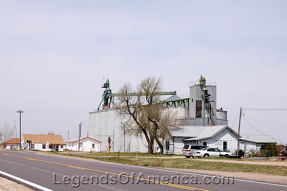 Kalvesta, KS - Buildings