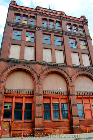 St. Joseph, MO - Commercial Building