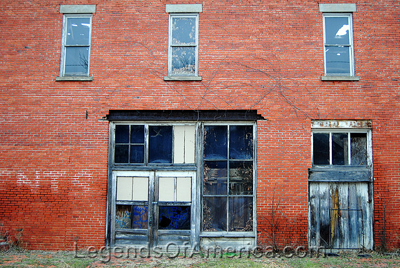 Tyro, KS - Building - 4