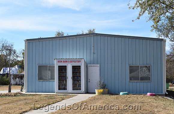 Quenemo, KS - Book Bank