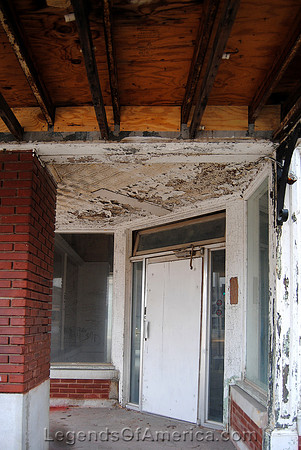 Coffeyville, KS - Door-2