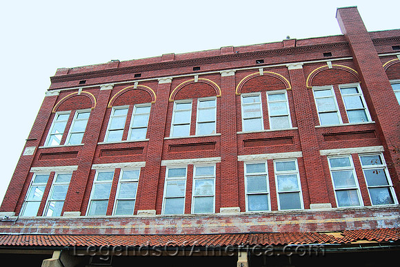 Coffeyville, KS - Windows
