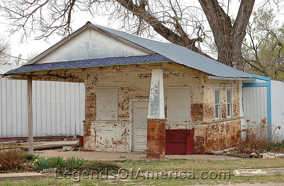 McFarland, KS - Old Gas Station
