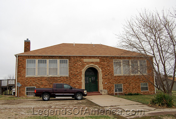 McFarland, KS - Old Grade School