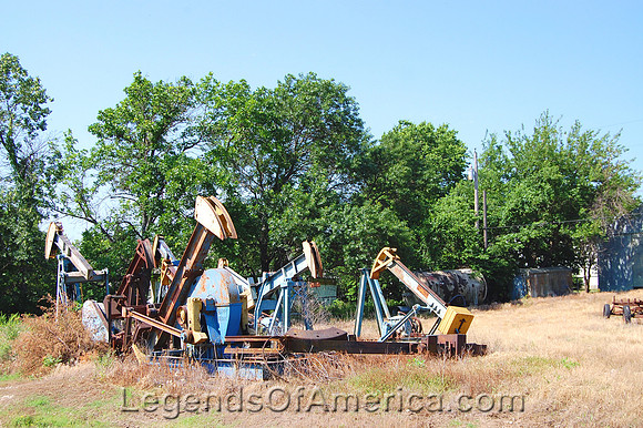 Virgil, KS - Oil Equipment