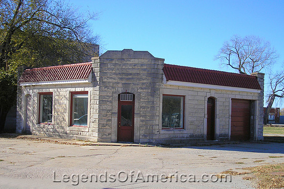 Strong City, KS - Building