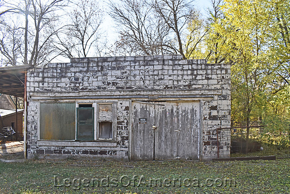 Antelope, KS - Business Building