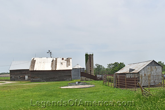 Dillon, KS - Farm