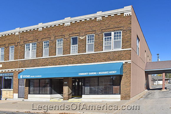 Towanda, KS - Bank
