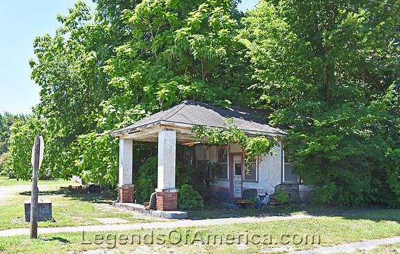 Prescott, KS - Old Gas Station