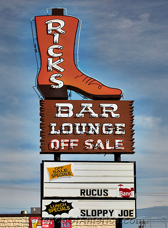 Fargo, ND - Rick's Bar