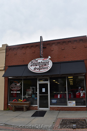 Tonganoxie, KS - Drug Store