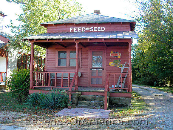 Red Oak, MO - Feed & Seed