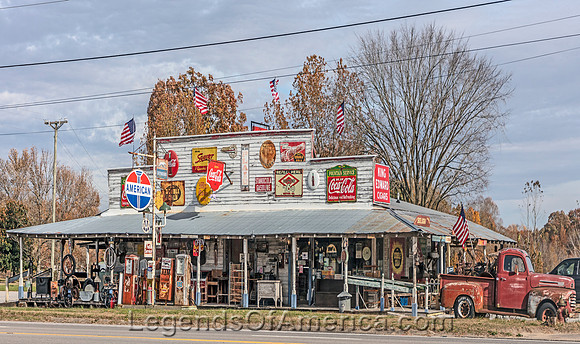 Ethridge, TN - Ike's Amish Depot & Country Store - 2