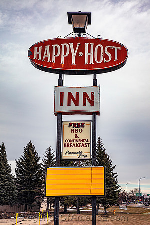 Grand Forks, ND - Happy Host Inn