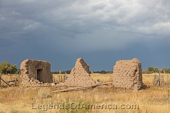 Mogote, CO - Ruins