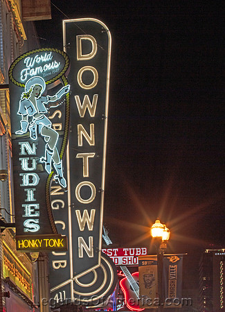 Nashville, TN - Nudies Honky Tonk