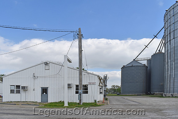 Harris, KS - Building