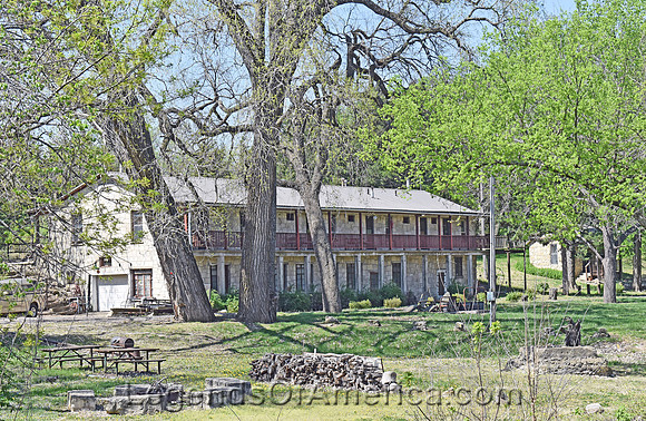 Cottonwood Falls, KS - Mills Stream Hotel - 2